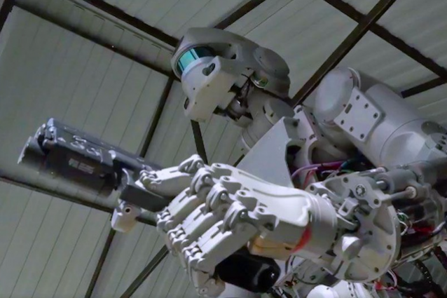 robot-terminator-russo