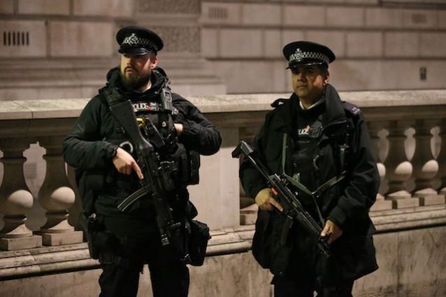 polizia-inglese-uk