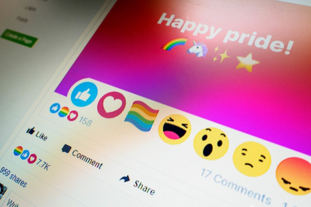 Come attivare il pulsante arcobaleno del Pride su Facebook