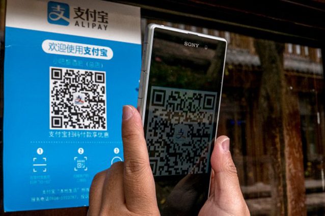 In Cina alcuni mendicanti raccolgono le elemosine attraverso un QR code
