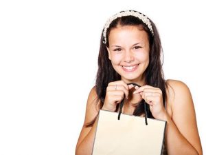 Shopping online, quattro trucchi per fare spese su Internet