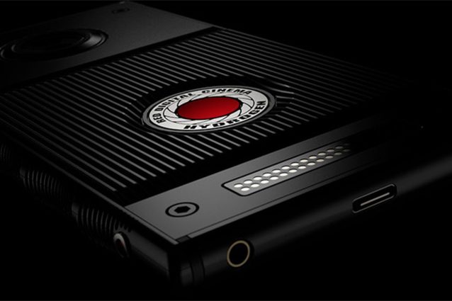 RED Hydrogen One, il nuovo smartphone modulare con display olografico