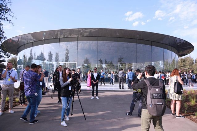 Le prime immagini dallo Steve Jobs Theater