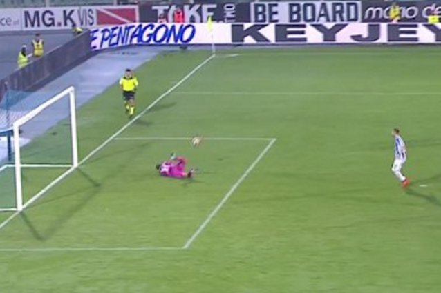 Bizzarri strepitoso su Candreva