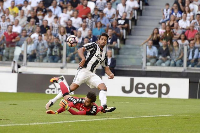 Khedira vicino al gol