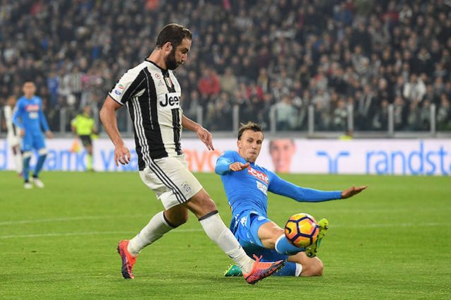 Chance per Higuain e Callejon