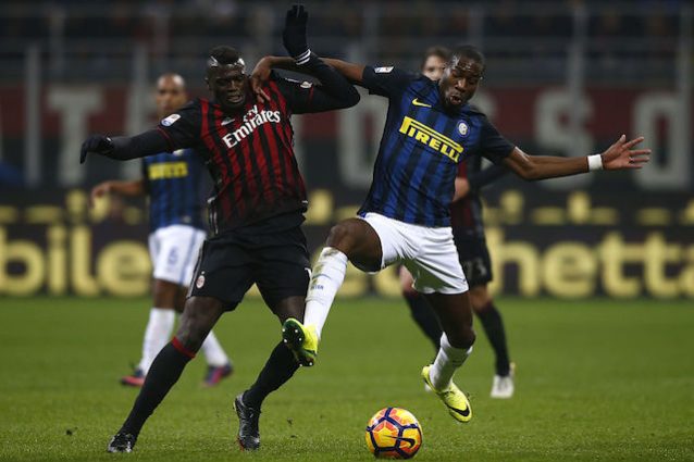Primi gialli del match per Kondogbia e Kucka
