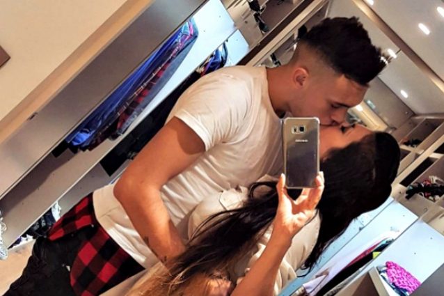 "Orgogliosa di te, amore mio". Ocampos, Majooh e il derby delle wag con Wanda