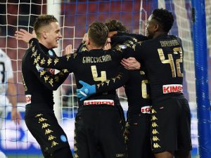 Soffre un tempo, poi dilaga: il Napoli batte lo Spezia e vola ai quarti di Coppa Italia