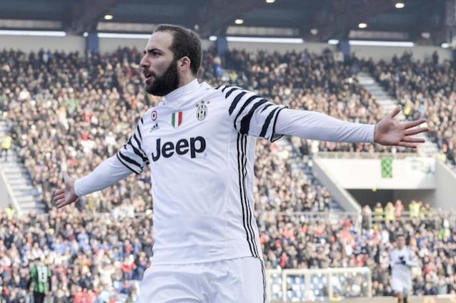 Higuain vs Icardi, sotto gli occhi del ct dell'Argentina Bauza