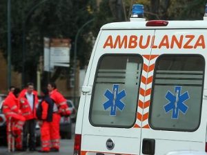 Dramma sfiorato a Novara, tifoso cade nel fossato dopo un volo di tre metri