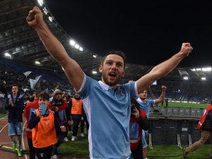 Mercato, accordo Inter-de Vrij per un quadriennale: Lotito vuole 35 milioni