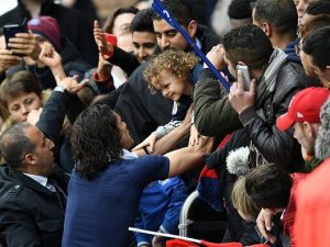 Napoli, Juventus in arrivo: al San Paolo anche il tifo dei figli di Cavani
