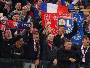 Lione, attacco alla polizia italiana: "Tifosi umiliati, giù mutande e pantaloni"