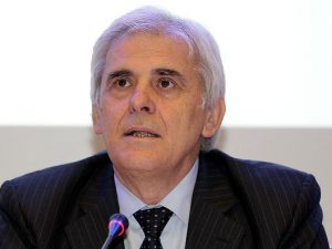 Serie A arbitri a bocca chiusa: "Nessun dialogo, né cultura sportiva nel clima dei veleni"