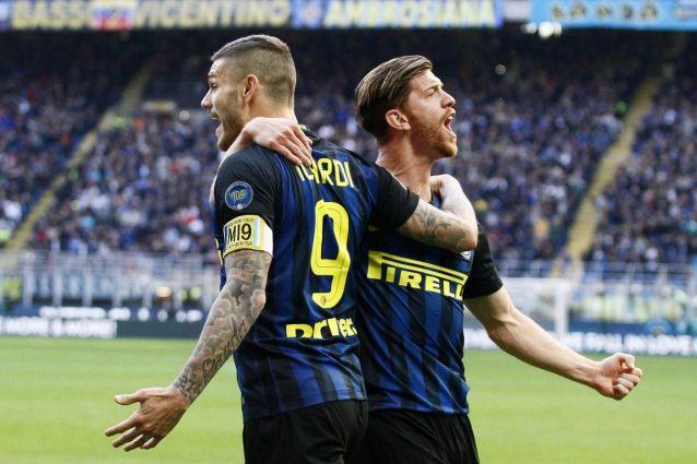 Show dell'Inter, Atalanta battuta 7-1. Il Napoli passeggia col Crotone