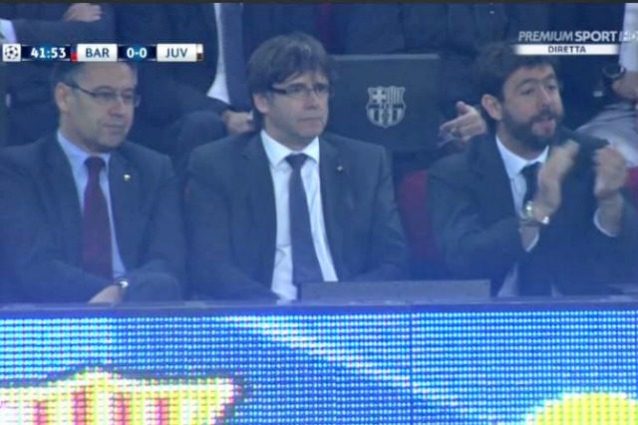 L'applauso ironico del presidente Agnelli