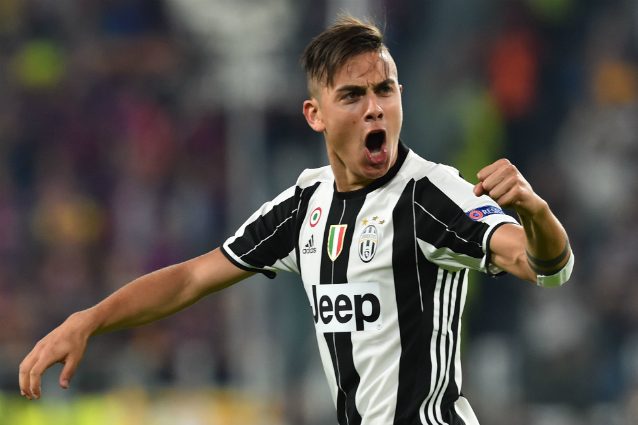 Toda Joya, toda bellezza: Dybala fa il Messi e schianta il Barcellona