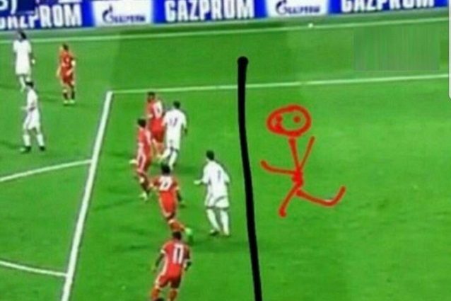 "Bravo arbitro, bravo": Ribery e Vidal attaccano Kassai sui social