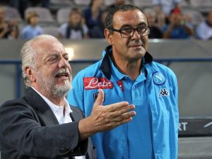 Ingaggio raddoppiato e garanzie di mercato, solo così Sarri resterà al Napoli
