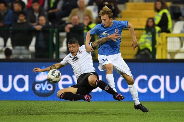 In foto: Lorenzo Dickmann difensore del Novara