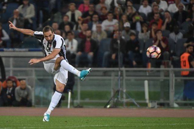 Tentativo di Higuain