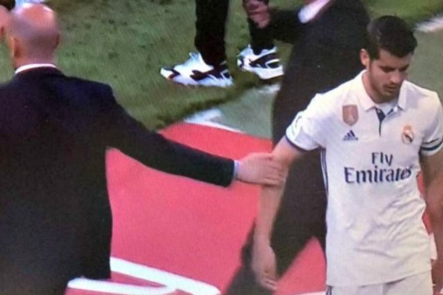 Real, Morata è rottura con Zidane: esce e non gli dà la mano