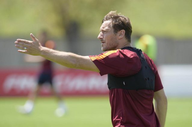 Roma, cosa far? Totti? Miami, Dubai o Samp: la scelta del capitano