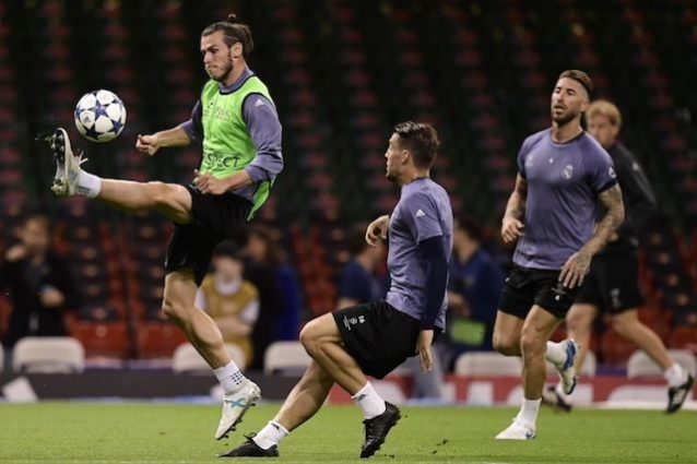 Scelto Dani Alves, a sorpresa può giocare Bale