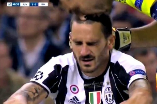 Colpo per Bonucci, il difensore è stordito