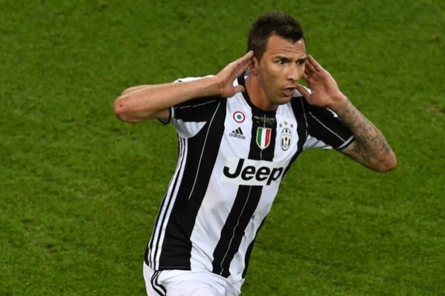 Il racconto della rissa Bonucci-Dani Alves a Cardiff, Mandzukic smentisce: "E' un fake"