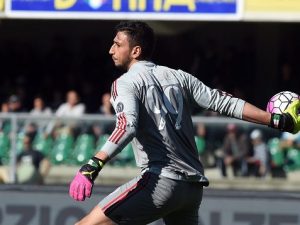 Da Maradona a Donnarumma, quando si sistemano fratelli, amici e parenti
