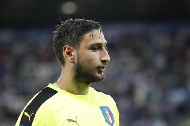 Donnarumma, ultime notizie di mercato: mercoledì il rinnovo con il Milan, visite per il fratello