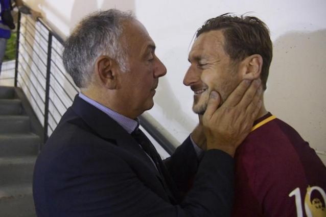 Roma, incontro Totti-vertici giallorossi positivo: sul tavolo contratto di 6 anni da dirigente