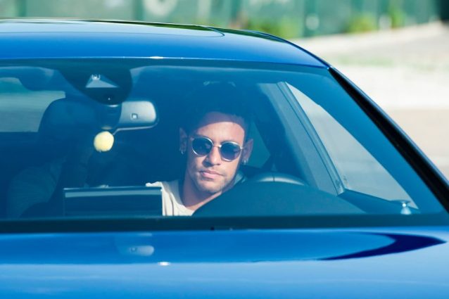 Barcellona, Neymar saluta i compagni. Lo attende il Psg