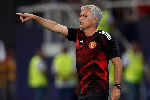 Manchester United, Mourinho annuncia Ibra: "Può tornare con noi"