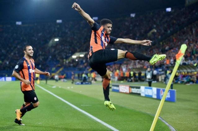 Champions, il Napoli stecca la prima: Reina e Hamsik flop. Mertens, peccato tenerlo fuori