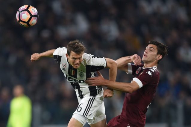 Ultime notizie mercato Juve: Lichtsteiner resta anche senza Champions League