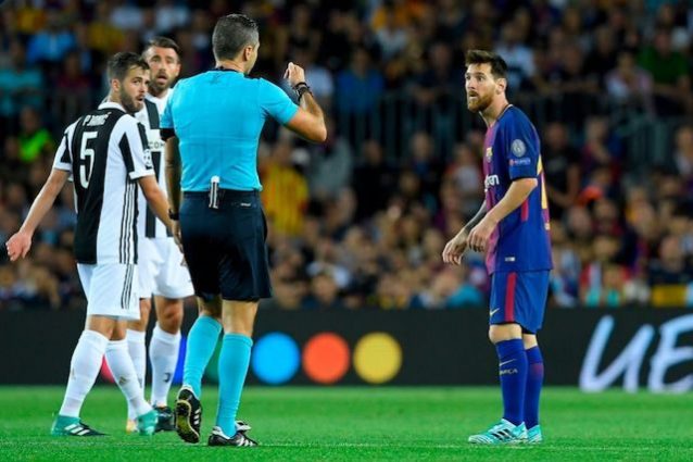 Ammoniti Pjanic e Messi