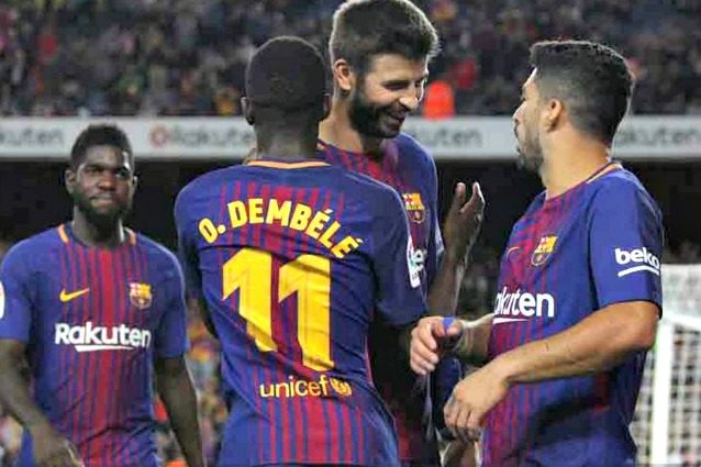 Piqué evita un errore dell'arbitro e uno scambio di giocatori per una ammonizione
