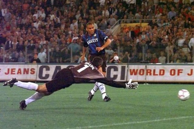 Di Francesco vs Simeone, di fronte gli eroi di un pazzo Roma-Inter del 1999