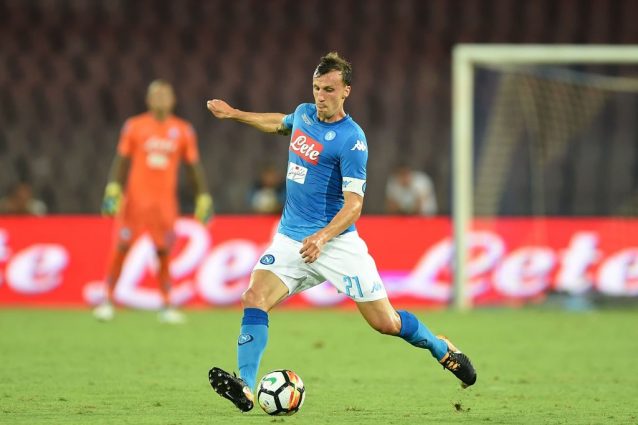Napoli, i convocati di Sarri per la Champions: c'è Chiriches, fuori ancora Tonelli