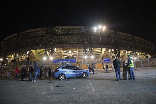 Champions il Napoli ordina al San Paolo tifosi del City senza cinture