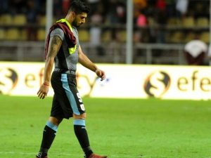 suarez infortunio ginocchio
