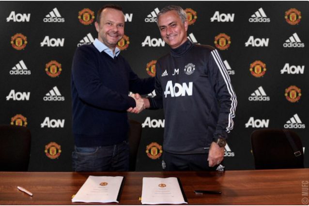 Mourinho rinnova con il Manchester United: Mourinho rinnova con il Manchester United: