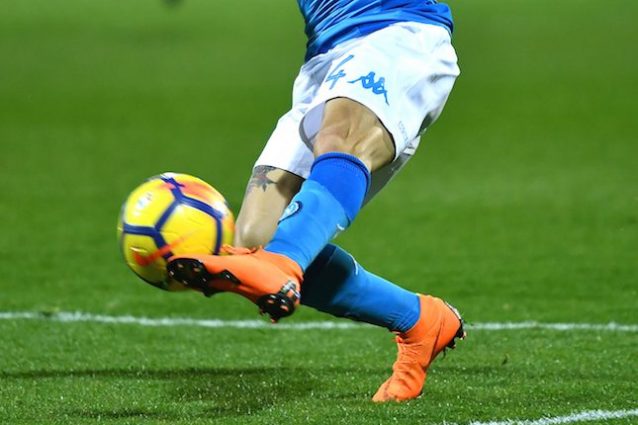 https://static.fanpage.it/wp-content/uploads/sites/9/2018/03/pallone-serie-a-638x425.jpg
