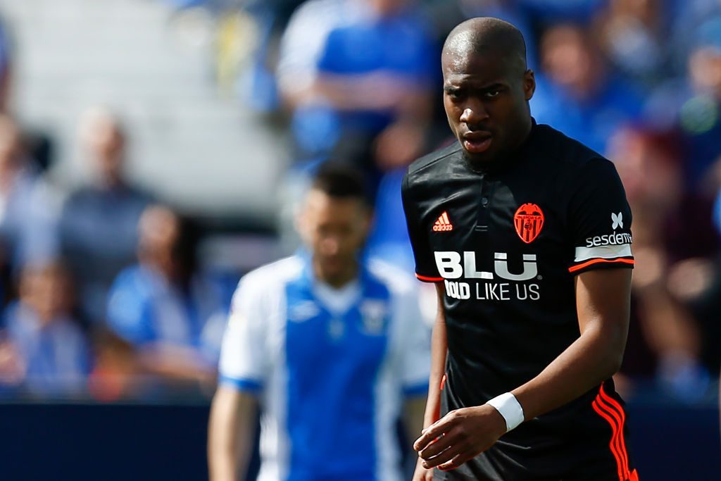 Kondogbia con la maglia del Valencia. Il club spagnolo vorrebbe riscattarlo