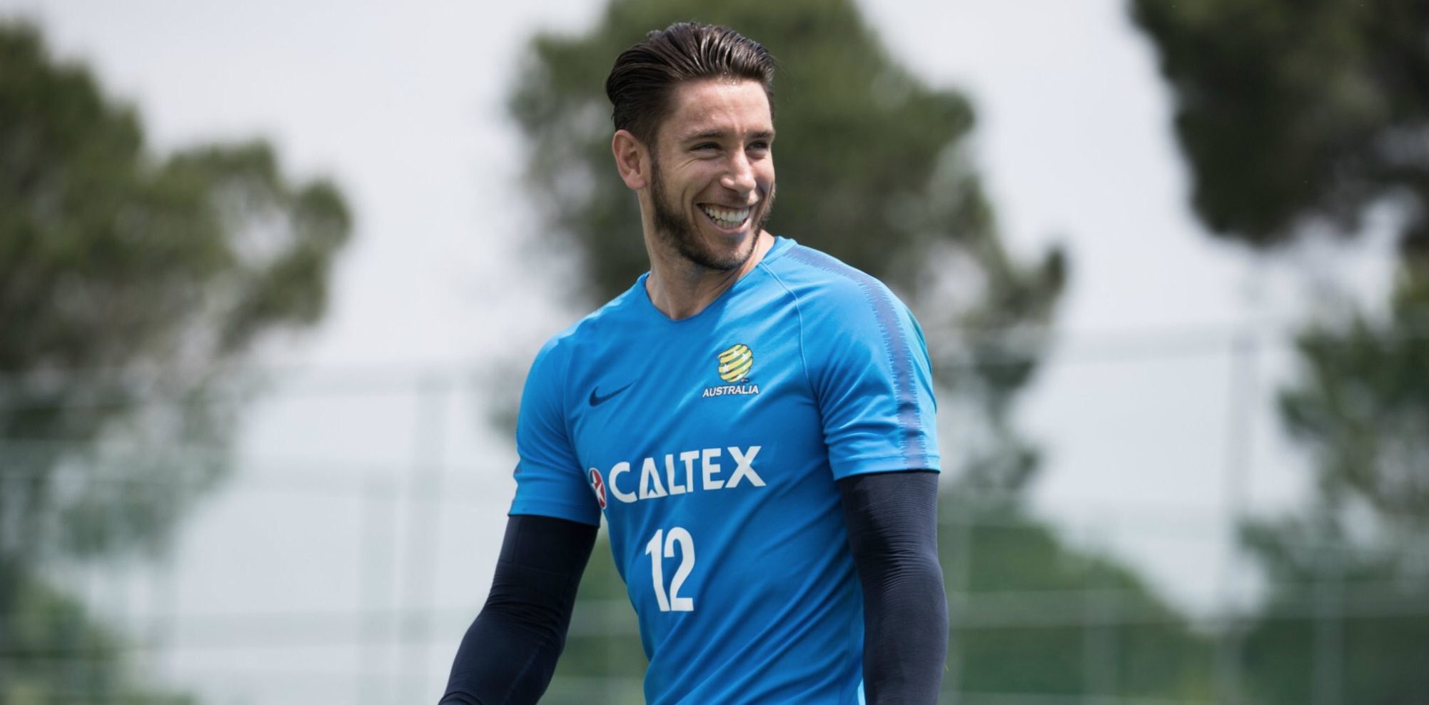 Brad Jones sorridente durante il ritiro pre Mondiale.