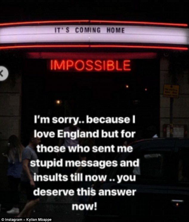 La stories di Insstagram con annesso sfottò agli inglesi.