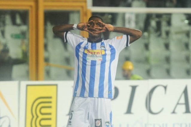 Andrew Gravillon gioca nel Pescara.